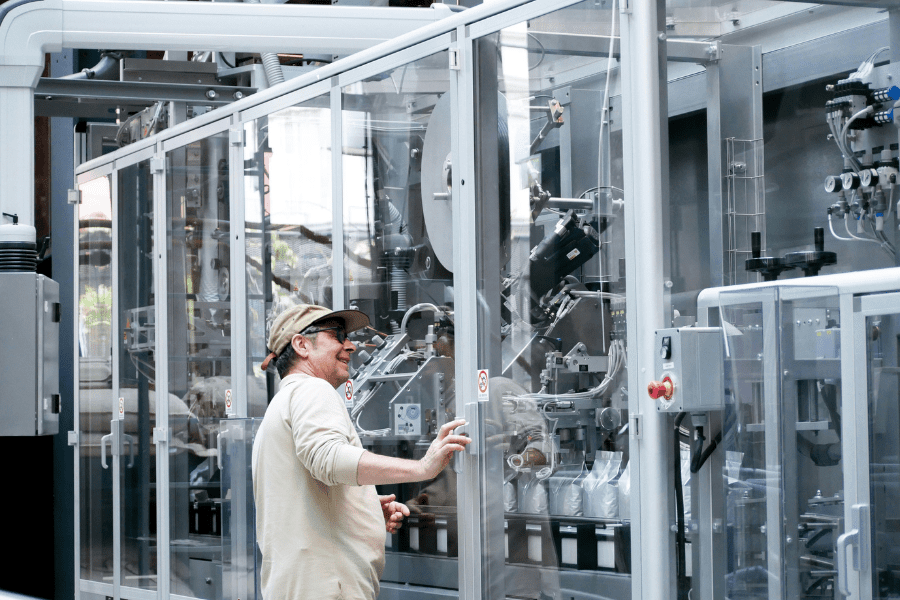 szkolenie operatorów i umiejętność budowy dobrych relacji.